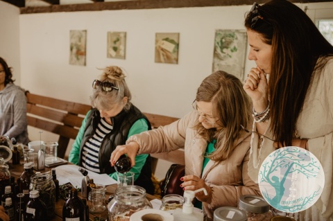 ROZSZERZONE WARSZTATY ZIELARSKO – KOSMETYCZNE