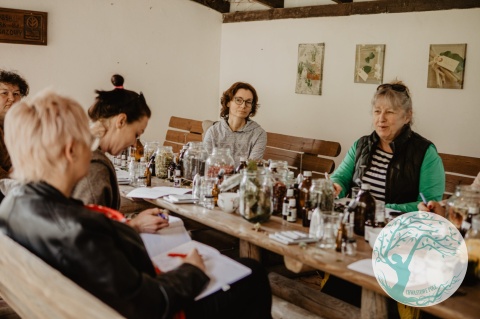 WARSZTATY ROZSZERZONE – KOSMETYKA NATURALNA – MODUŁ TWARZ