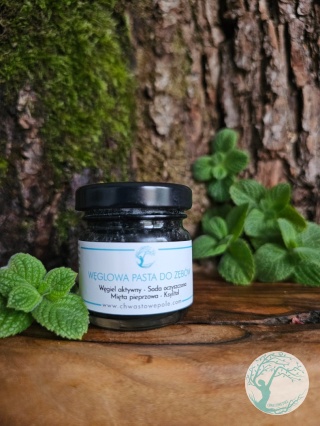 WĘGLOWA PASTA DO ZĘBÓW