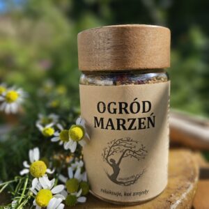 OGRÓD MARZEŃ- rumianek, róża, czarny bez